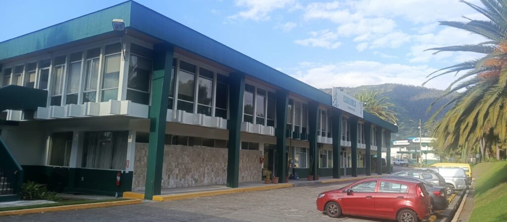 PINTURA EXTERIOR DEL EDIFICIO ADMINISTRATIVO