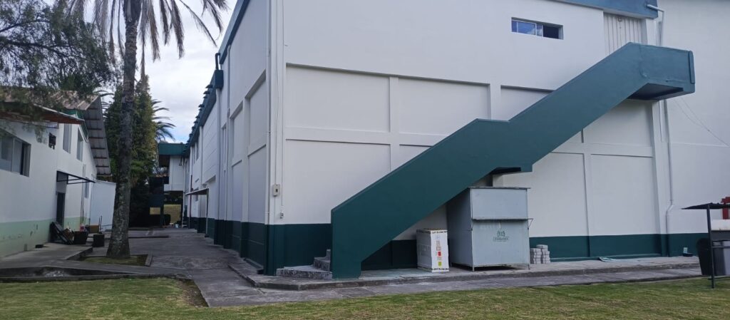 PINTURA EXTERIOR DEL EDIFICIO ADMINISTRATIVO