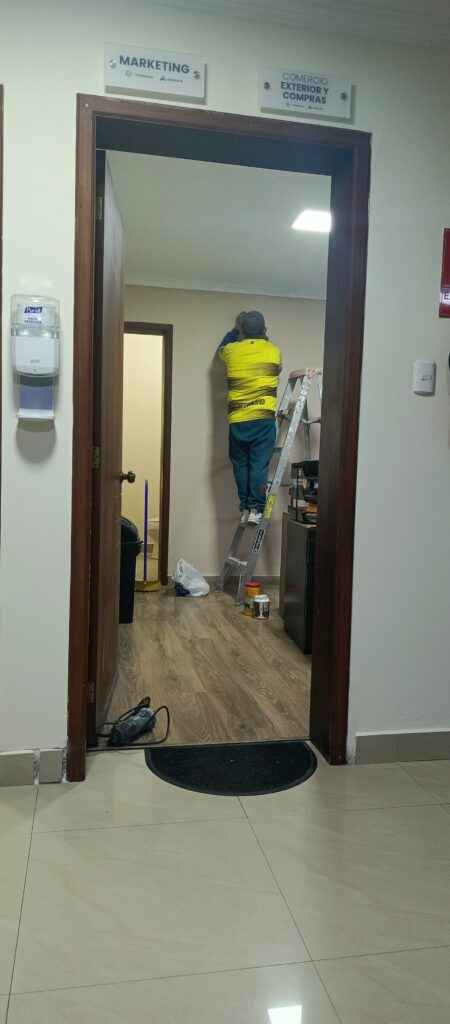 PINTURA INTERIOR-MANTENIMIENTO DE OFICINA-OBRA CIVIL-IMPERMEABILIZACION